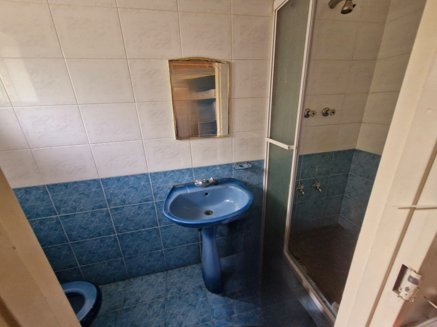 5 Bedroom Property for Sale in Lenham KwaZulu-Natal