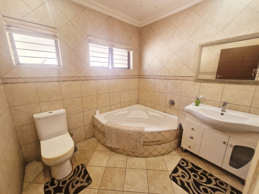 3 Bedroom Property for Sale in La Mercy KwaZulu-Natal