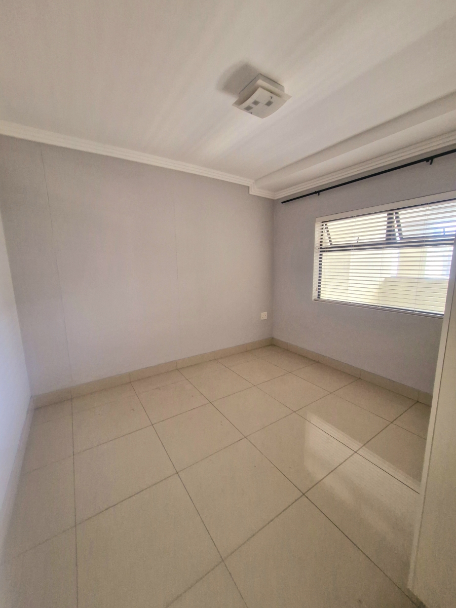 To Let 2 Bedroom Property for Rent in Umhlanga Ridge KwaZulu-Natal