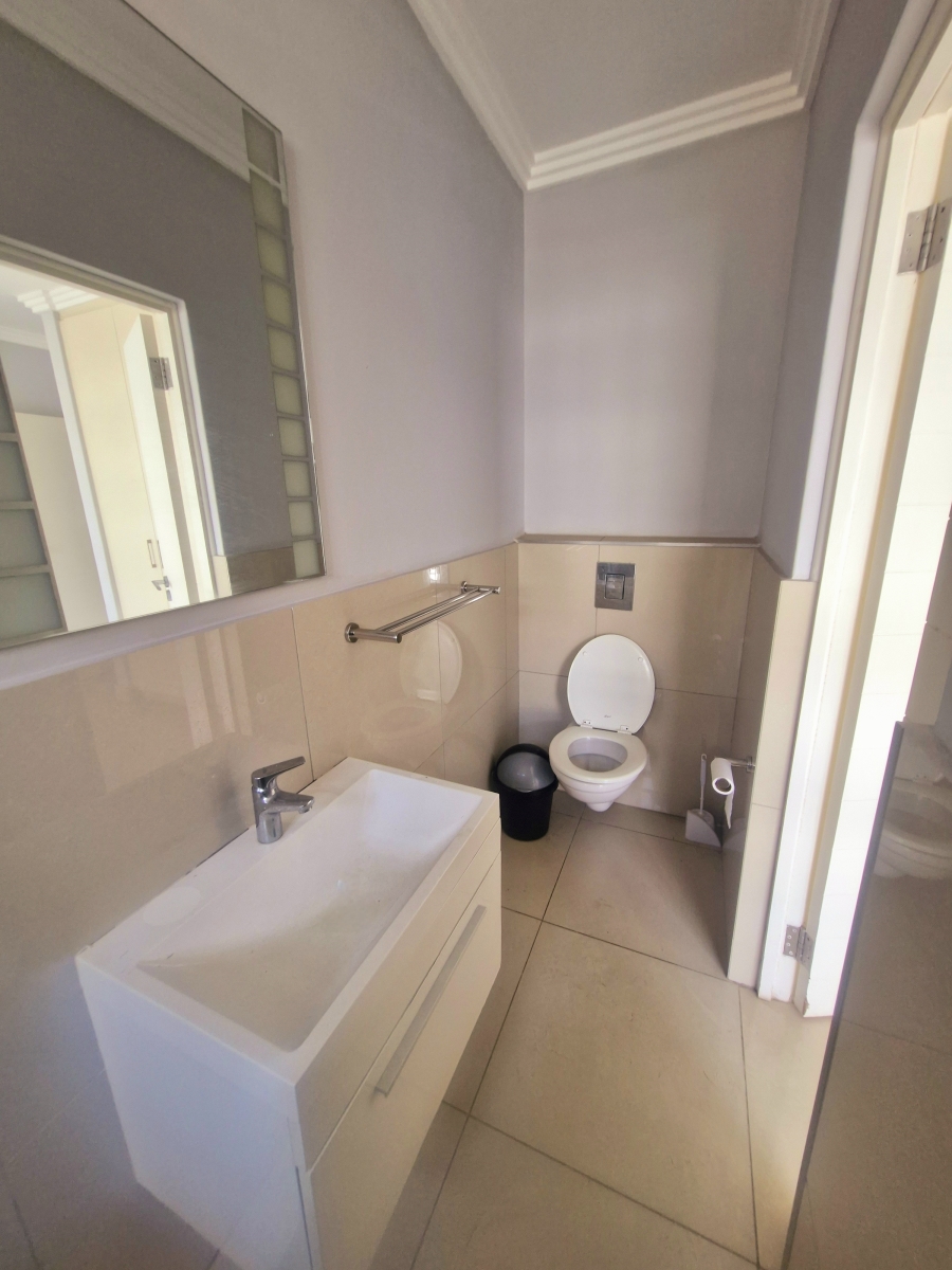 To Let 2 Bedroom Property for Rent in Umhlanga Ridge KwaZulu-Natal