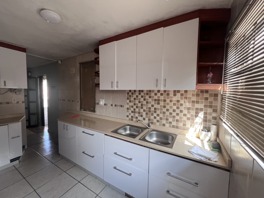 To Let 3 Bedroom Property for Rent in Lotus Park KwaZulu-Natal