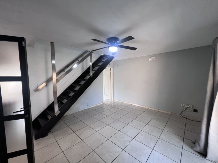 To Let 3 Bedroom Property for Rent in Lotus Park KwaZulu-Natal