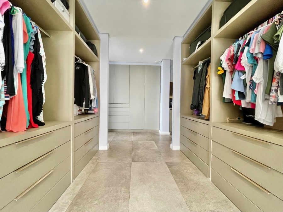 4 Bedroom Property for Sale in Shakas Rock KwaZulu-Natal