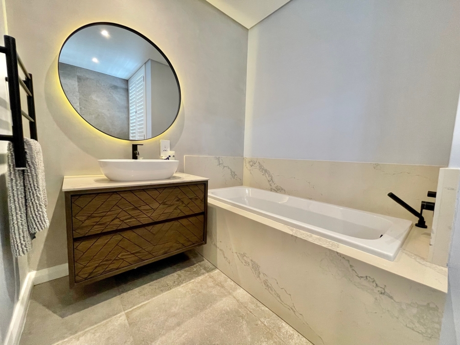 4 Bedroom Property for Sale in Shakas Rock KwaZulu-Natal