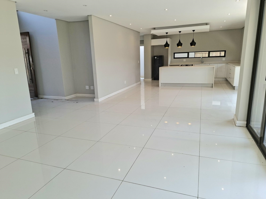 4 Bedroom Property for Sale in Izinga Ridge KwaZulu-Natal