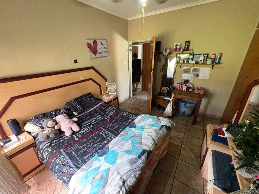 4 Bedroom Property for Sale in Pioneer Park KwaZulu-Natal