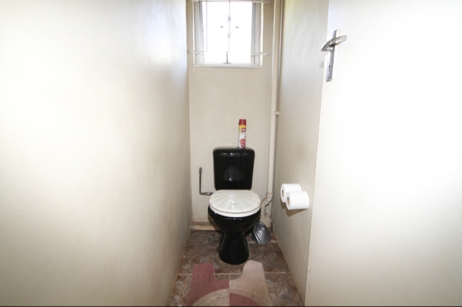 4 Bedroom Property for Sale in Lotus Park KwaZulu-Natal