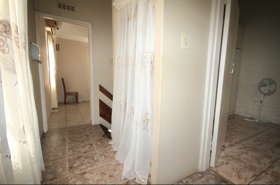 4 Bedroom Property for Sale in Lotus Park KwaZulu-Natal