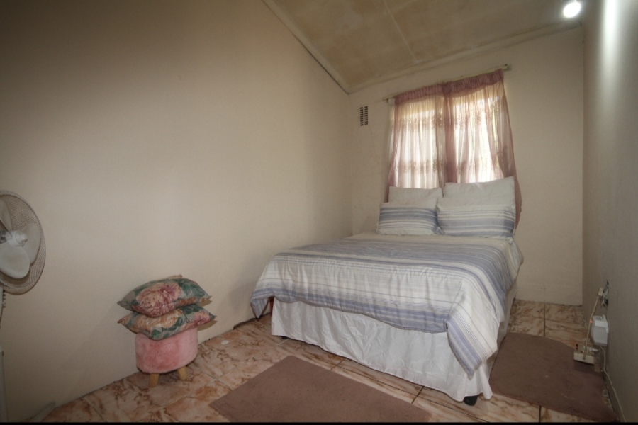 4 Bedroom Property for Sale in Lotus Park KwaZulu-Natal