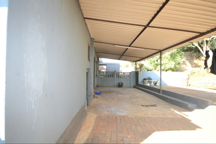 4 Bedroom Property for Sale in Lotus Park KwaZulu-Natal