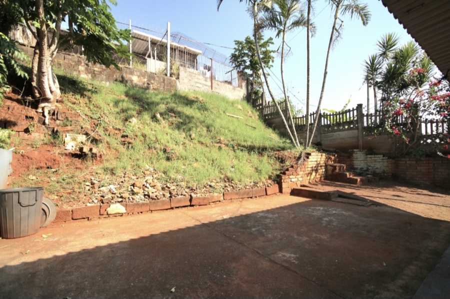 4 Bedroom Property for Sale in Lotus Park KwaZulu-Natal