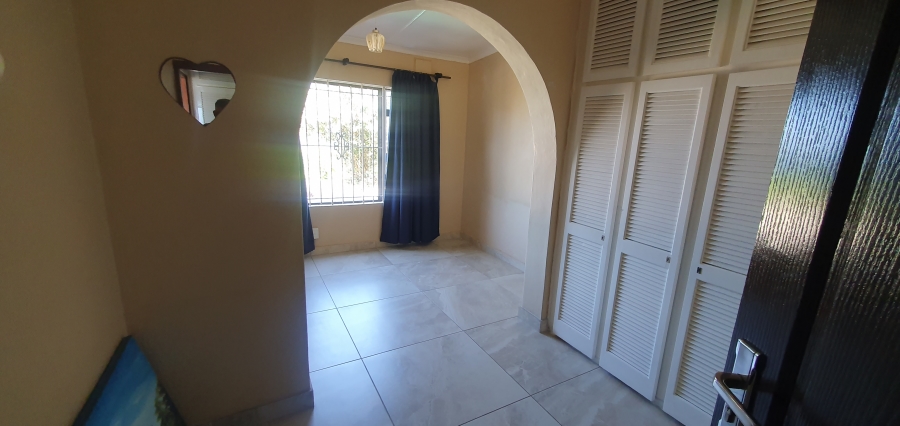 5 Bedroom Property for Sale in Bluff KwaZulu-Natal