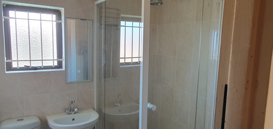 5 Bedroom Property for Sale in Bluff KwaZulu-Natal