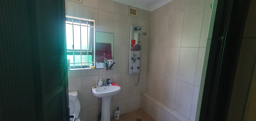 5 Bedroom Property for Sale in Bluff KwaZulu-Natal