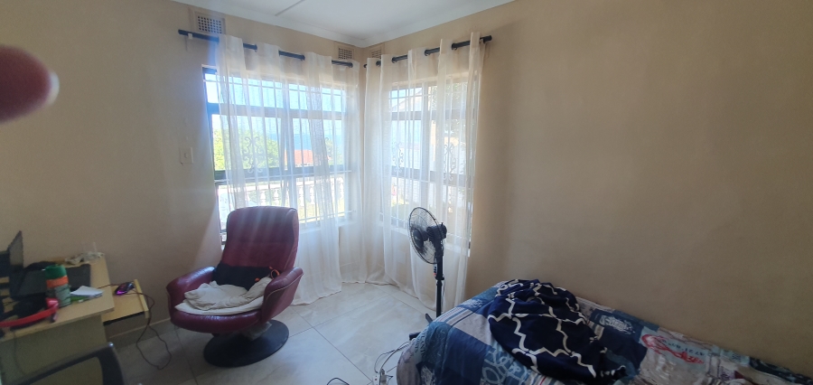 5 Bedroom Property for Sale in Bluff KwaZulu-Natal