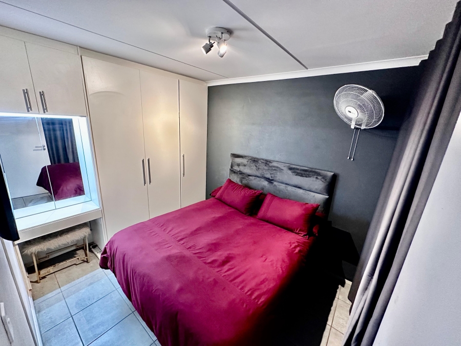 To Let 2 Bedroom Property for Rent in Amanzimtoti KwaZulu-Natal