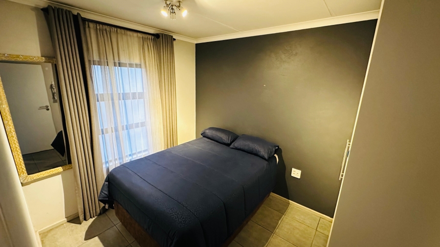 To Let 2 Bedroom Property for Rent in Amanzimtoti KwaZulu-Natal