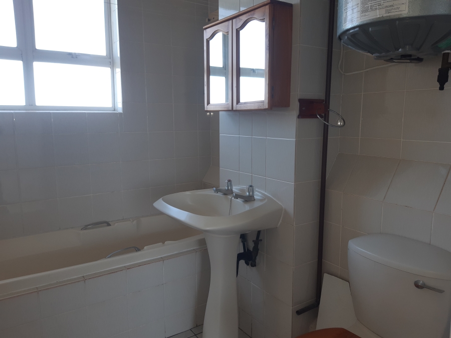 To Let 1 Bedroom Property for Rent in Amanzimtoti KwaZulu-Natal