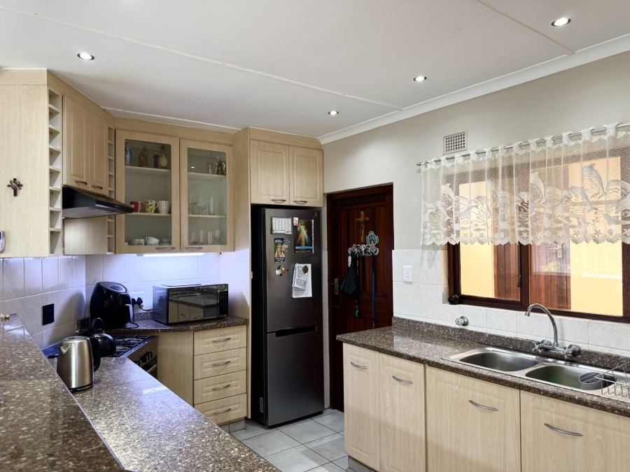 3 Bedroom Property for Sale in Pennington KwaZulu-Natal