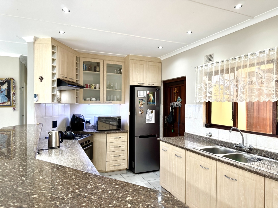 3 Bedroom Property for Sale in Pennington KwaZulu-Natal