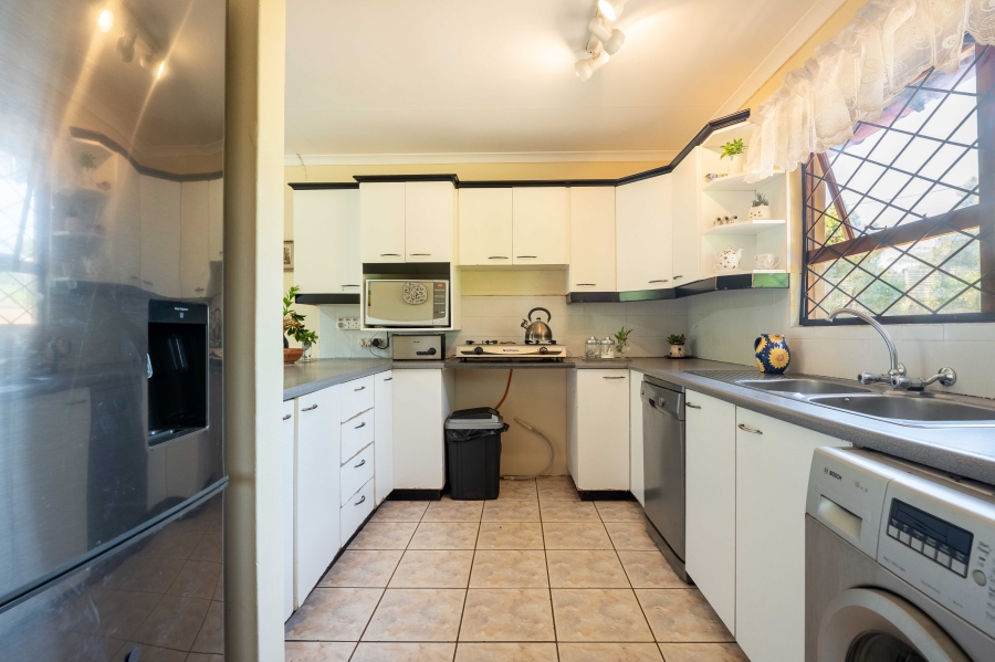 3 Bedroom Property for Sale in Waterfall KwaZulu-Natal