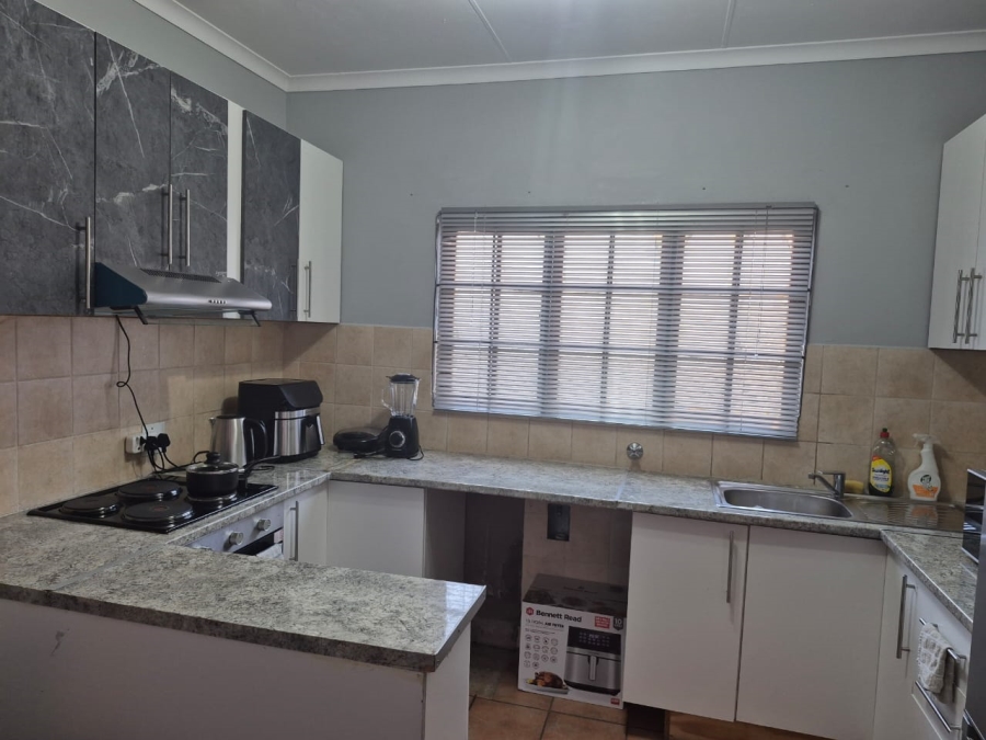 2 Bedroom Property for Sale in Scottsville KwaZulu-Natal