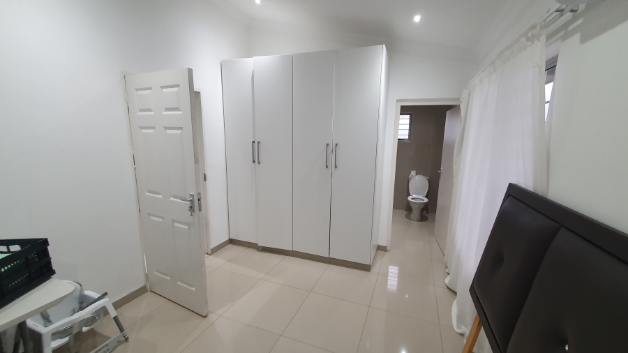 To Let 1 Bedroom Property for Rent in Bluff KwaZulu-Natal