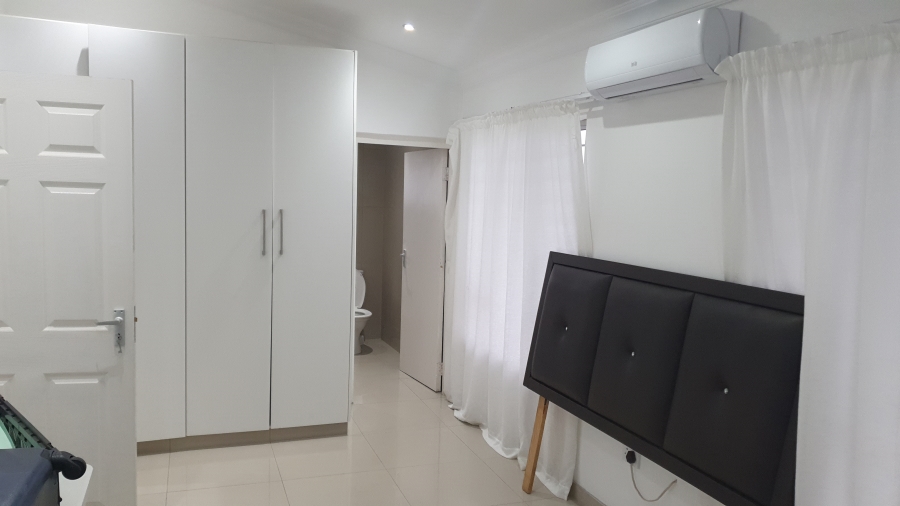 To Let 1 Bedroom Property for Rent in Bluff KwaZulu-Natal