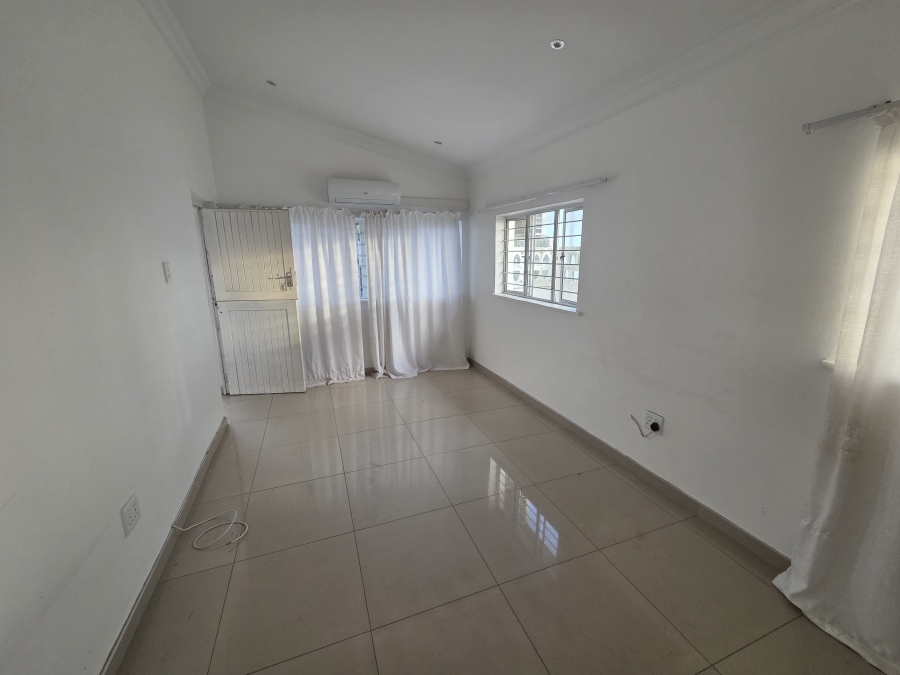 To Let 1 Bedroom Property for Rent in Bluff KwaZulu-Natal