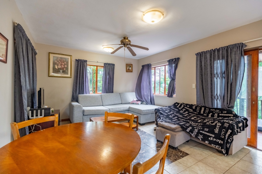 To Let 2 Bedroom Property for Rent in Rouken Glen KwaZulu-Natal