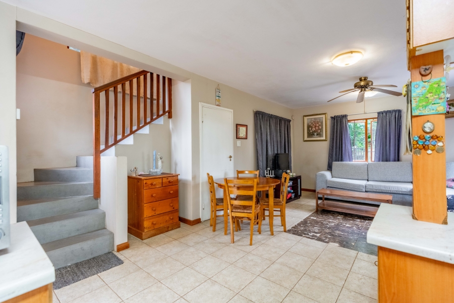 To Let 2 Bedroom Property for Rent in Rouken Glen KwaZulu-Natal