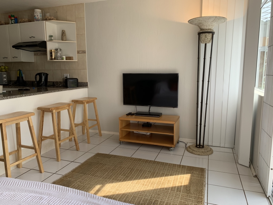 1 Bedroom Property for Sale in Shakas Rock KwaZulu-Natal