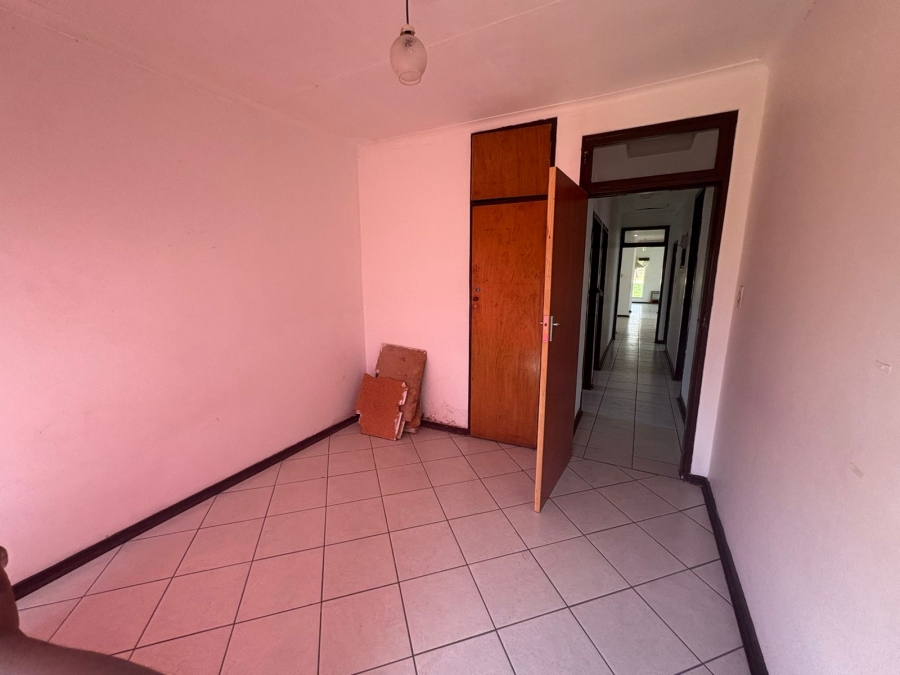 4 Bedroom Property for Sale in Amajuba Park KwaZulu-Natal