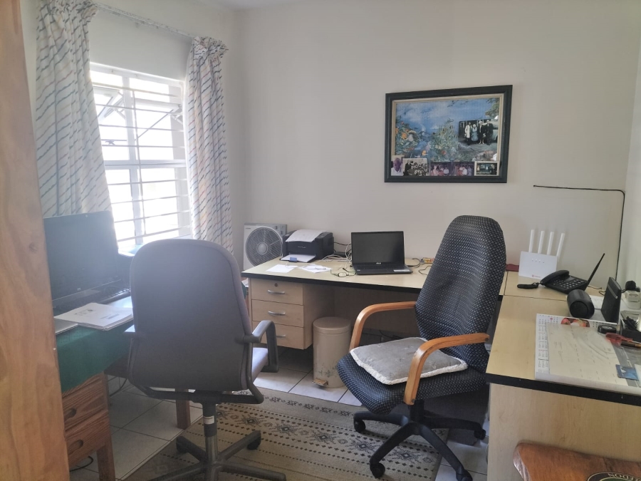 4 Bedroom Property for Sale in Willard Beach KwaZulu-Natal