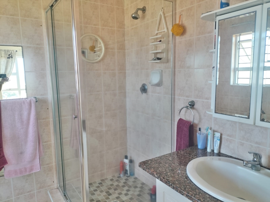 4 Bedroom Property for Sale in Willard Beach KwaZulu-Natal