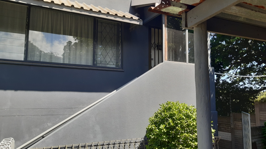 To Let 1 Bedroom Property for Rent in Amanzimtoti KwaZulu-Natal