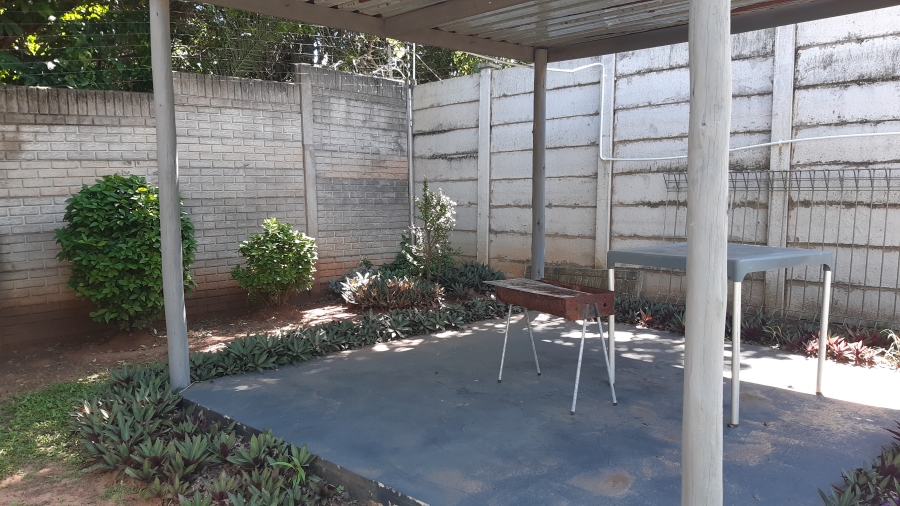 To Let 1 Bedroom Property for Rent in Amanzimtoti KwaZulu-Natal