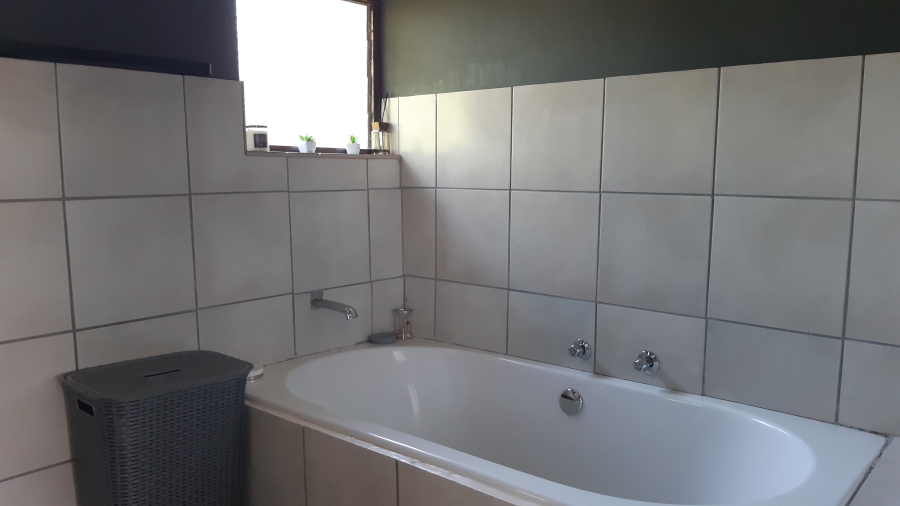 To Let 1 Bedroom Property for Rent in Amanzimtoti KwaZulu-Natal