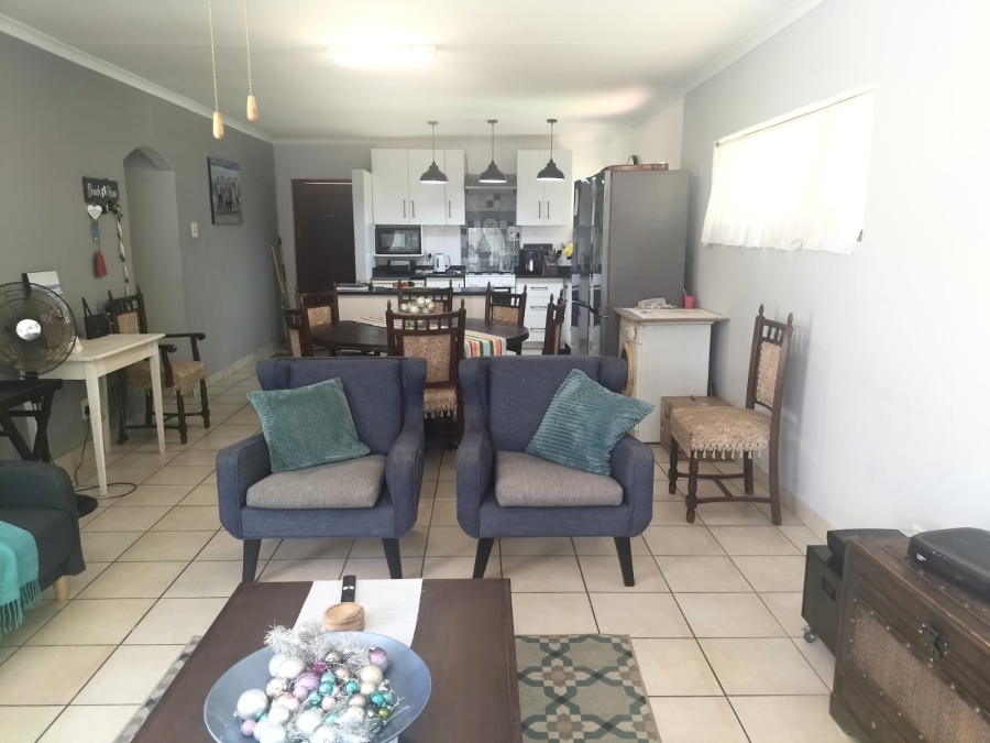 To Let 3 Bedroom Property for Rent in Willard Beach KwaZulu-Natal