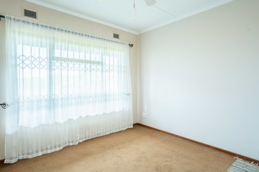 5 Bedroom Property for Sale in Pennington KwaZulu-Natal