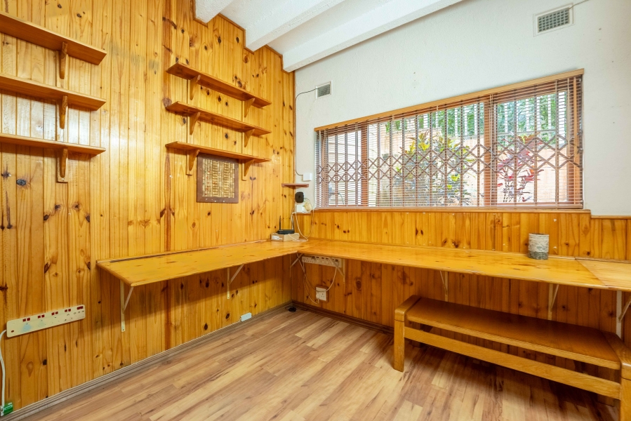 5 Bedroom Property for Sale in Pennington KwaZulu-Natal