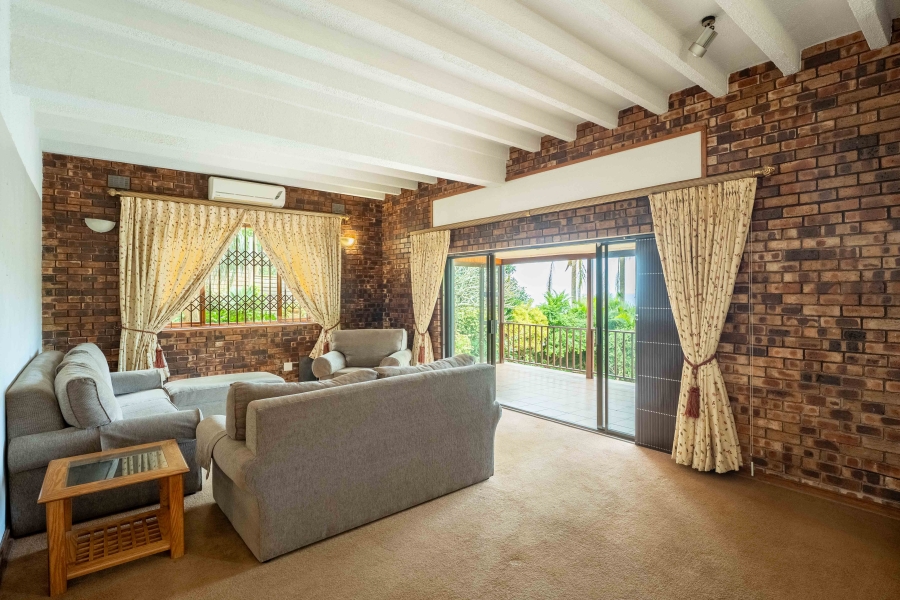 5 Bedroom Property for Sale in Pennington KwaZulu-Natal