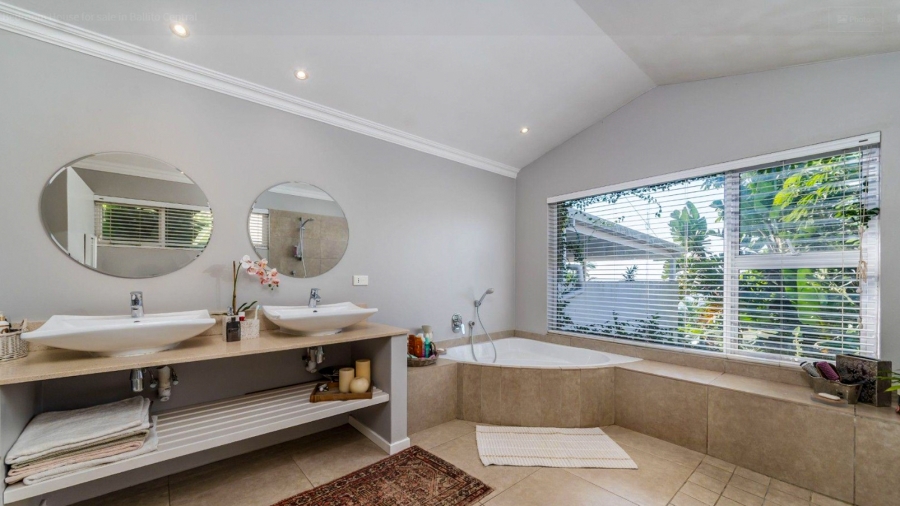 4 Bedroom Property for Sale in Ballito Central KwaZulu-Natal