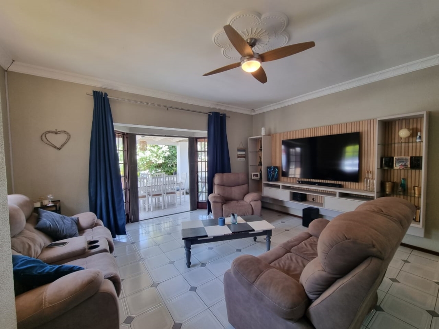 3 Bedroom Property for Sale in Manaba Beach KwaZulu-Natal