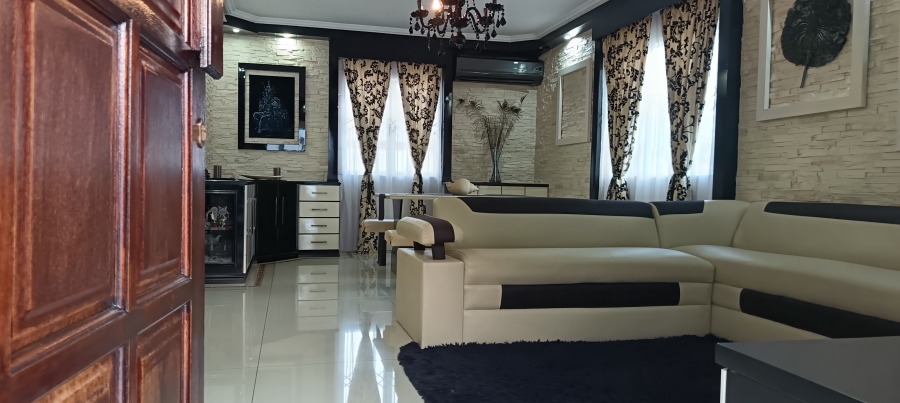 3 Bedroom Property for Sale in Newlands West KwaZulu-Natal