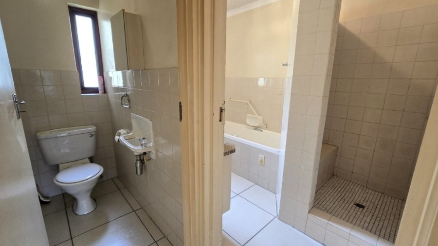 2 Bedroom Property for Sale in Pinetown KwaZulu-Natal