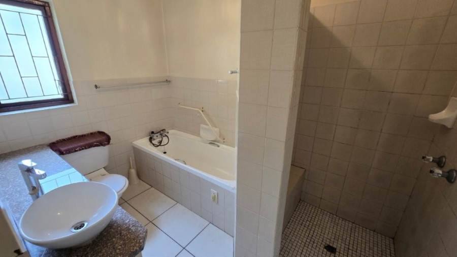 2 Bedroom Property for Sale in Pinetown KwaZulu-Natal