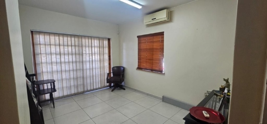 Commercial Property for Sale in Manors KwaZulu-Natal