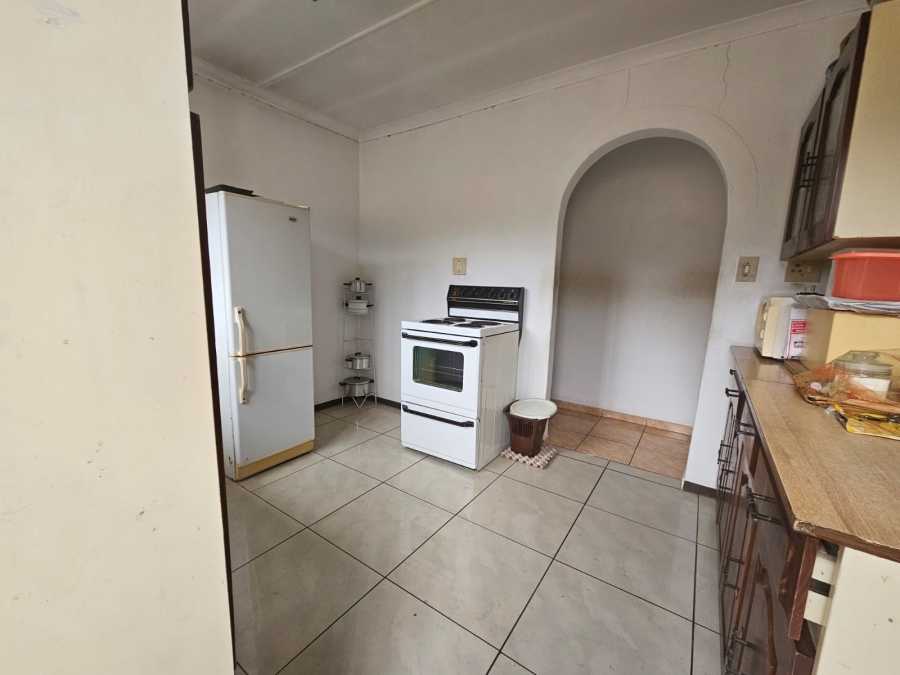 3 Bedroom Property for Sale in Umlazi KwaZulu-Natal