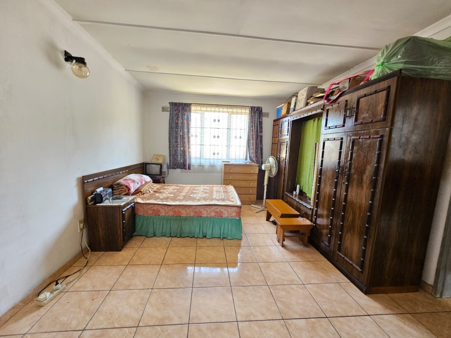 3 Bedroom Property for Sale in Umlazi KwaZulu-Natal